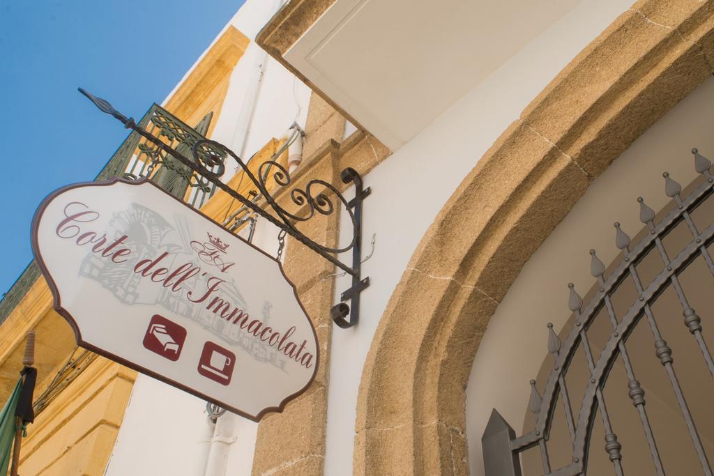 B&B Corte Dell' Immacolata Taviano  Eksteriør billede