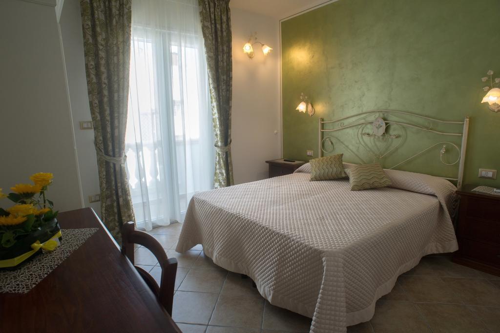 B&B Corte Dell' Immacolata Taviano  Eksteriør billede