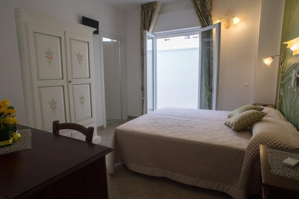 B&B Corte Dell' Immacolata Taviano  Eksteriør billede