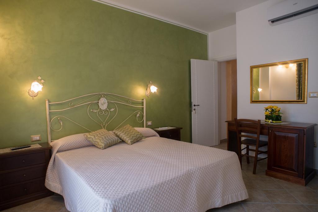 B&B Corte Dell' Immacolata Taviano  Eksteriør billede